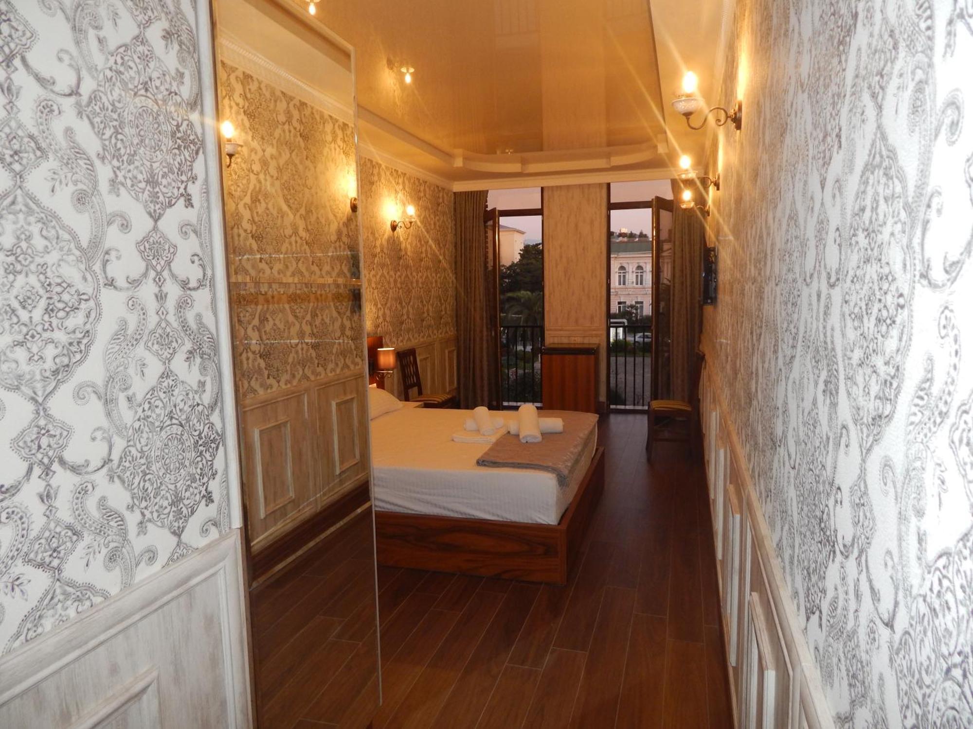 Melini Boutique Hotel Batumi Eksteriør bilde