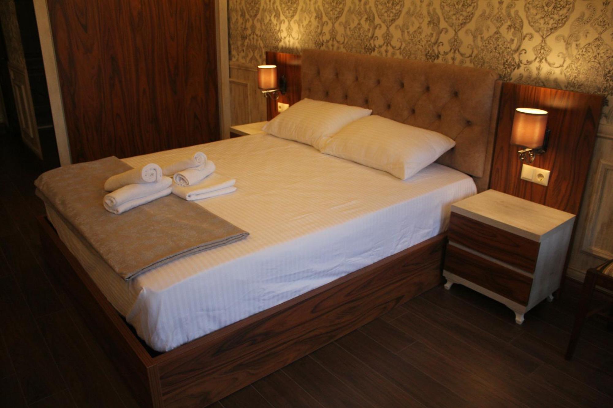 Melini Boutique Hotel Batumi Eksteriør bilde